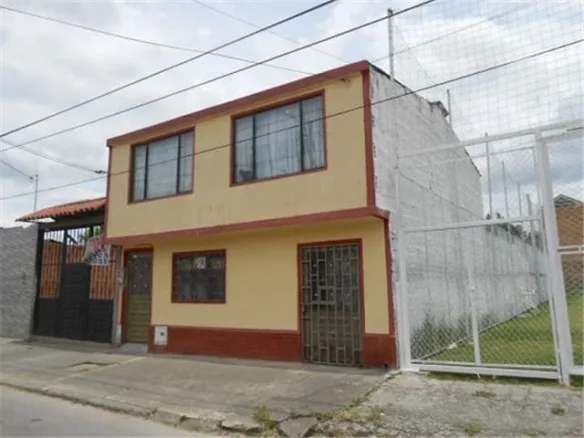 Casa de dos niveles en venta en Madrid Cundinamarca4
