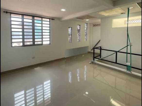 Casa en venta de dos niveles en el Limonar Cartago Valle1